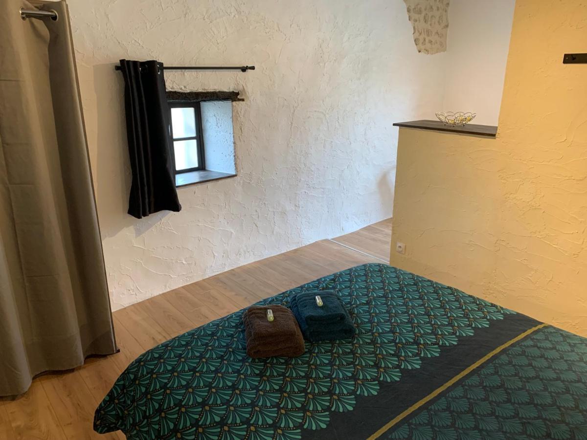 Chambre D'Hotes Naturiste Le Jardin Des Hirondelles Blanzaguet-Saint-Cybard Buitenkant foto